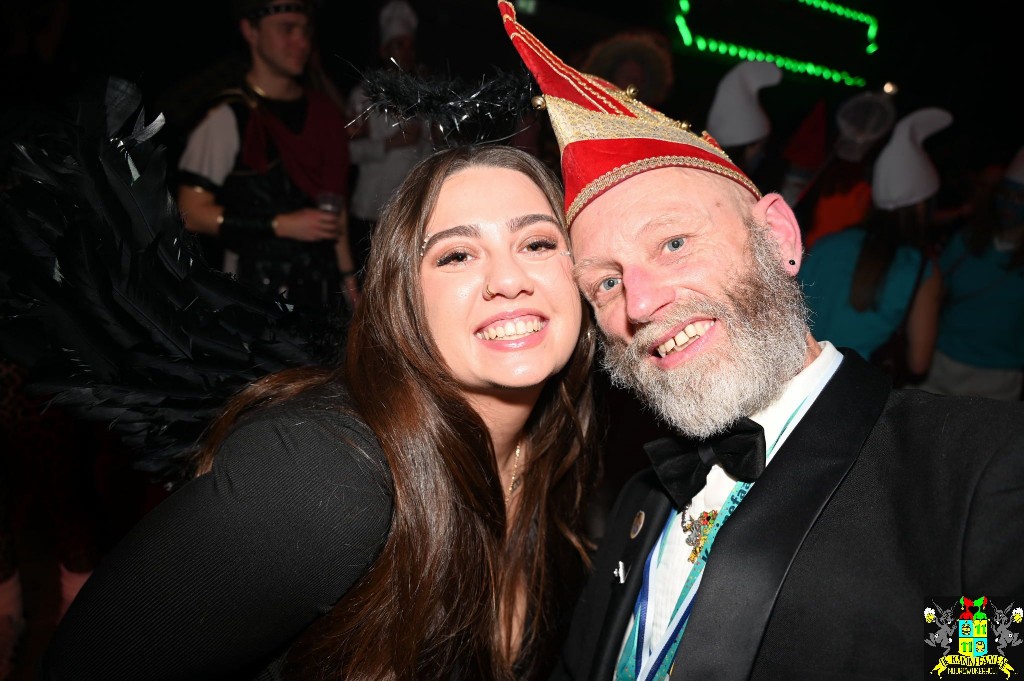 ../Images/Opwarmbal 2026 256.jpg